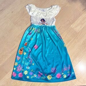 NWT XS 4/5, Disney's Mirabel Encanto Girls Nightgown dress